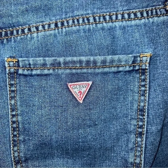 Guess Womens Shorts Size 28 Blue
Denim Floral High Rise Gia Cheeky Hot Pants - Picture 6 of 7